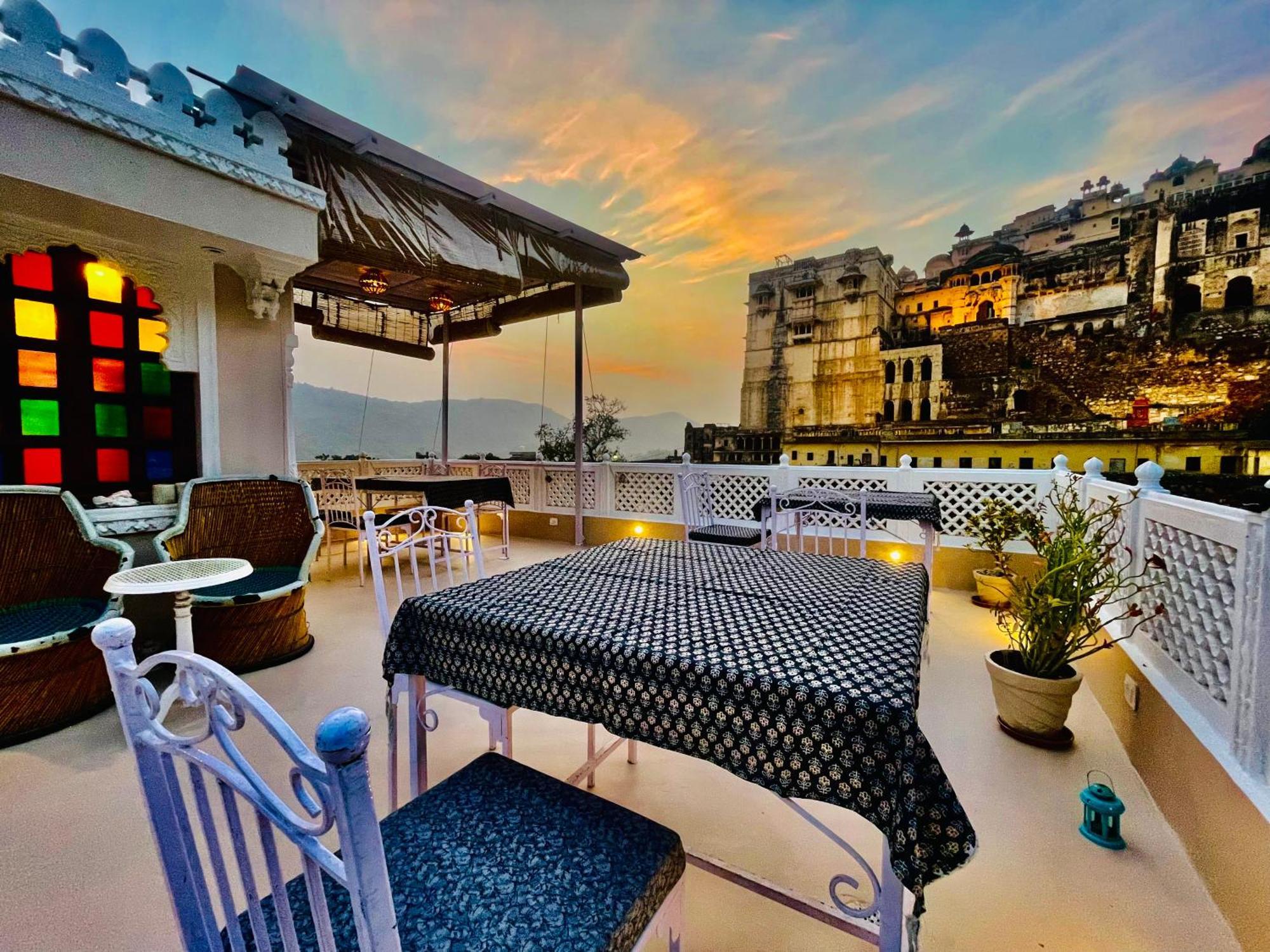 The Castle View Homestay Būndi Екстериор снимка